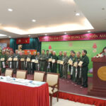 Tri ân