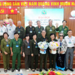 BCH và khách mới